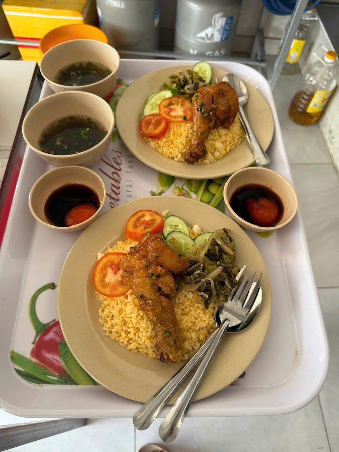 CƠM GÀ XỐI MỠ - BIN BIN 2