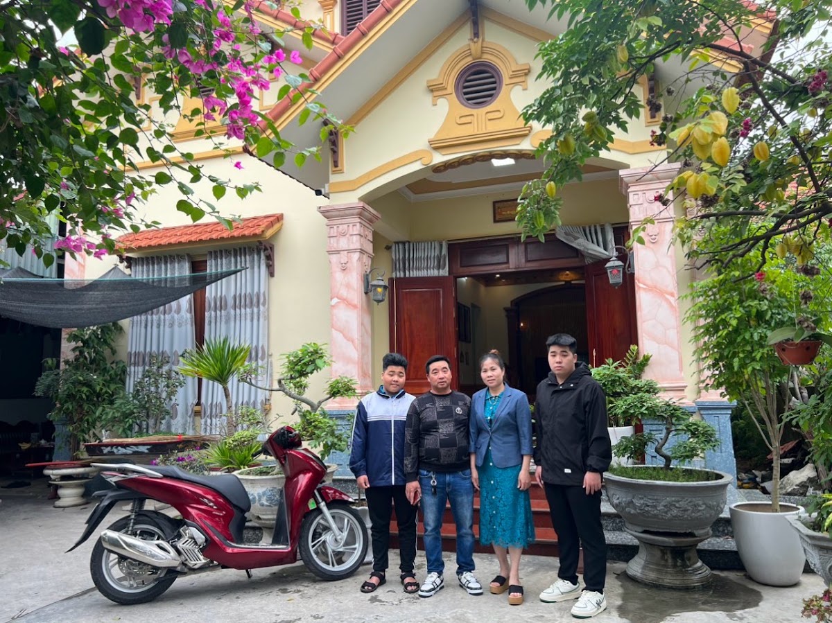 Tạp Hóa Quân Mai