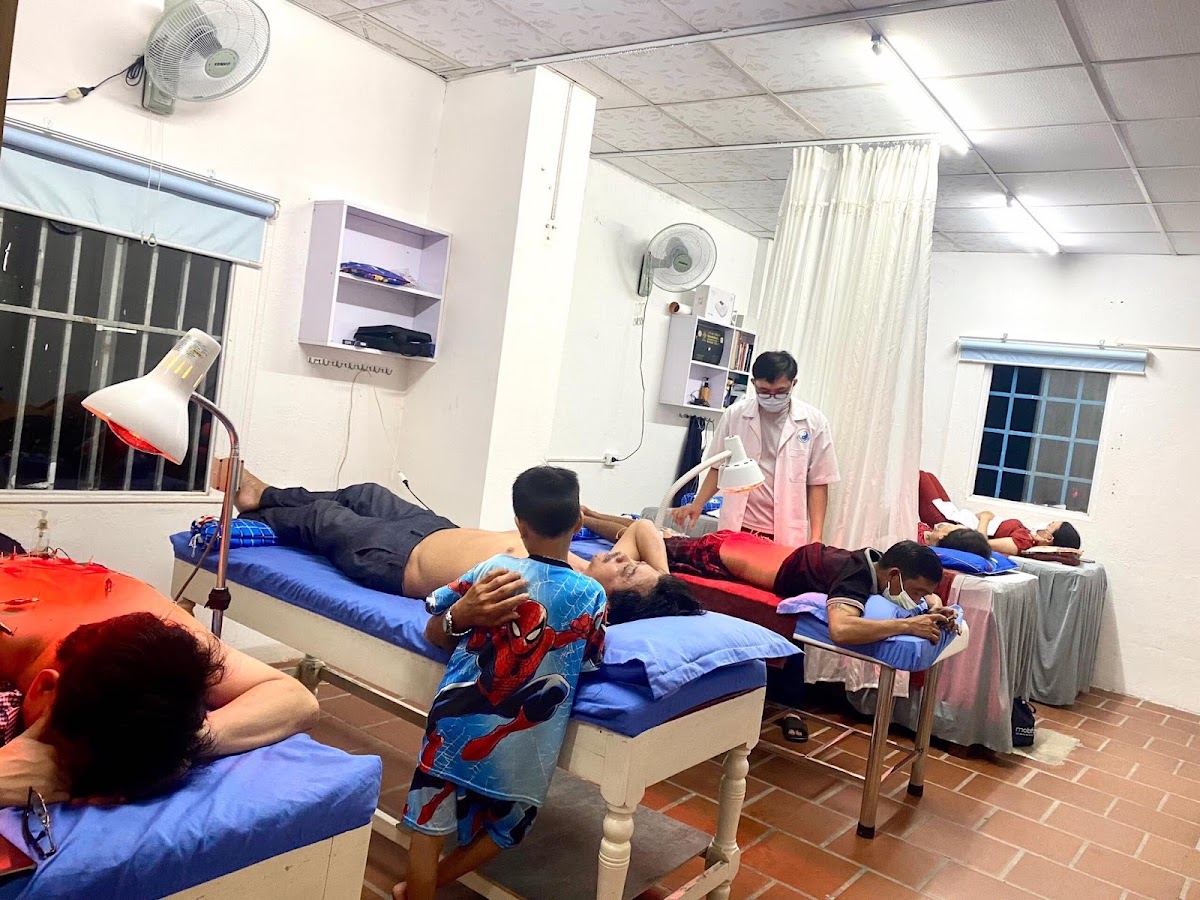 Phòng Khám Y học cổ truyền Đức Long Đường - BsCKI Nguyễn Xuân Long