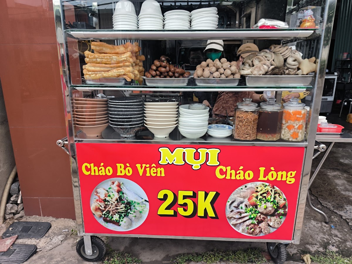 Cháo lòng bò viên Mụi