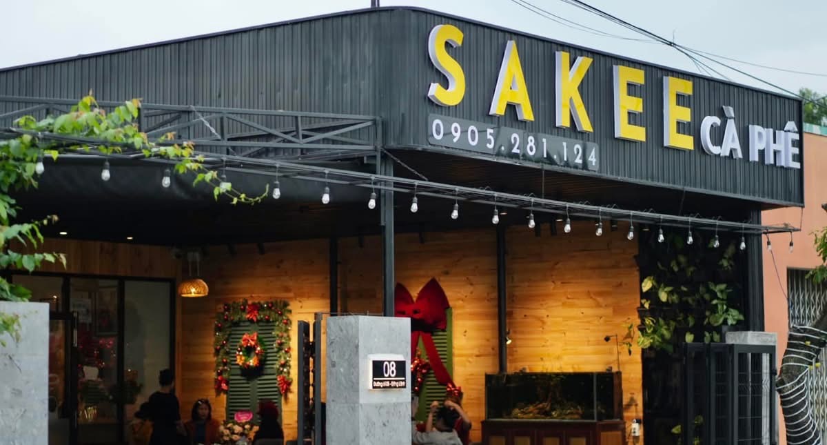 SAKEE CÀ PHÊ