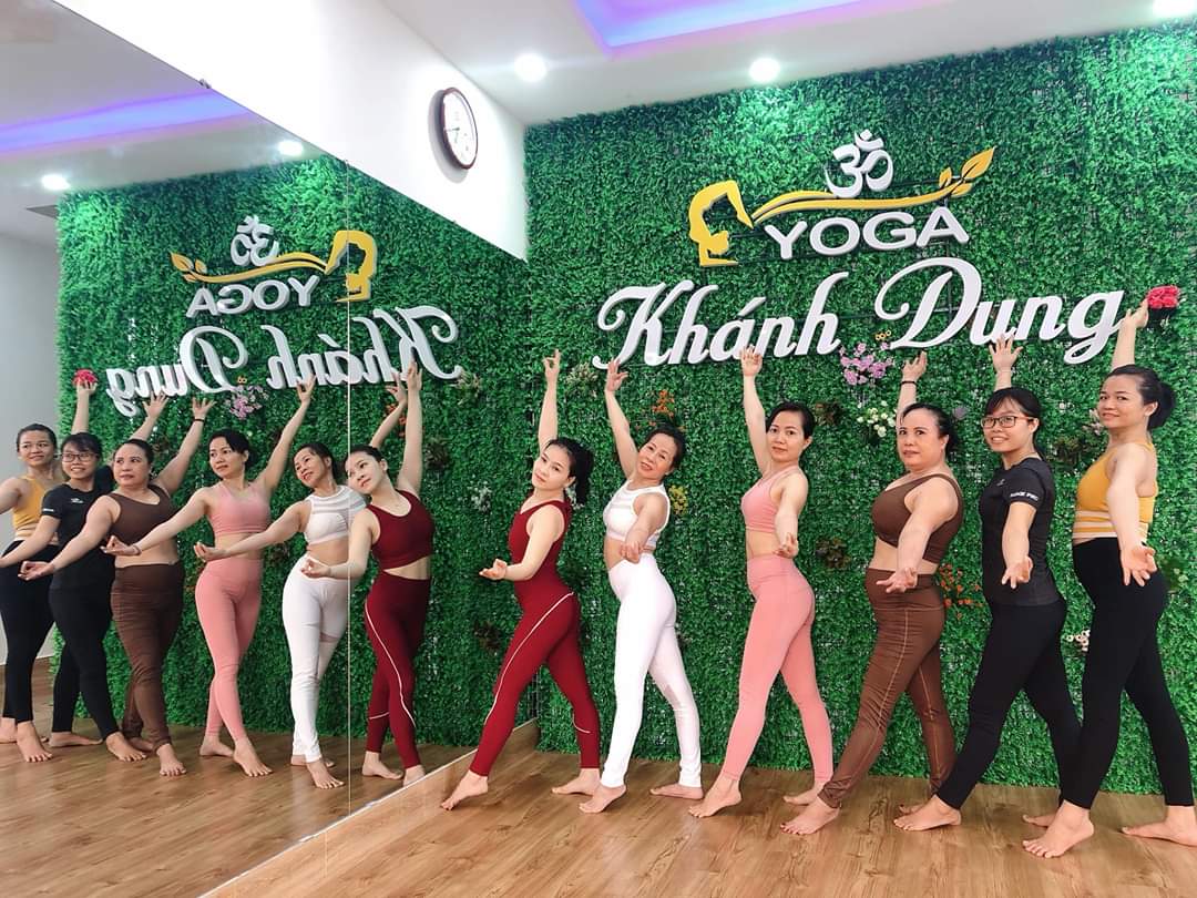 YOGA KHÁNH DUNG