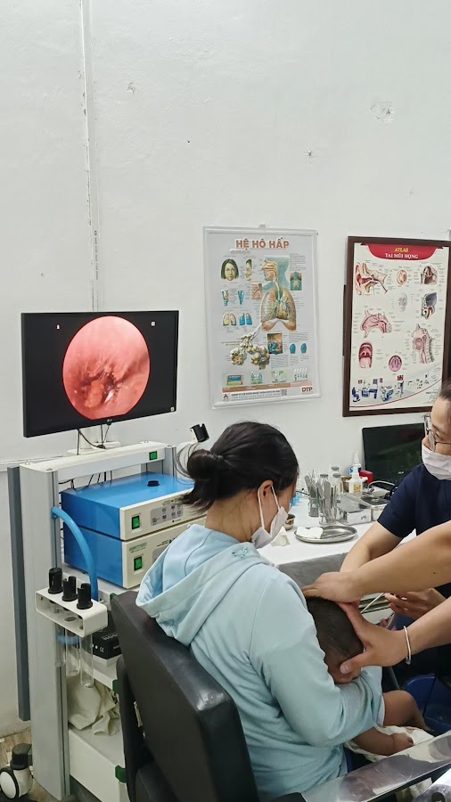 Phòng khám Tai Mũi Họng Nhi và Người Lớn_BS Phương