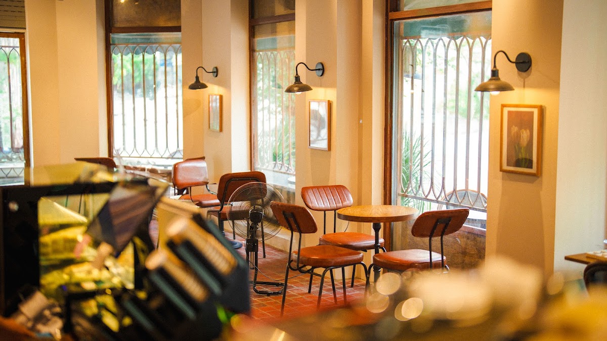 The Cozy Village Cafe