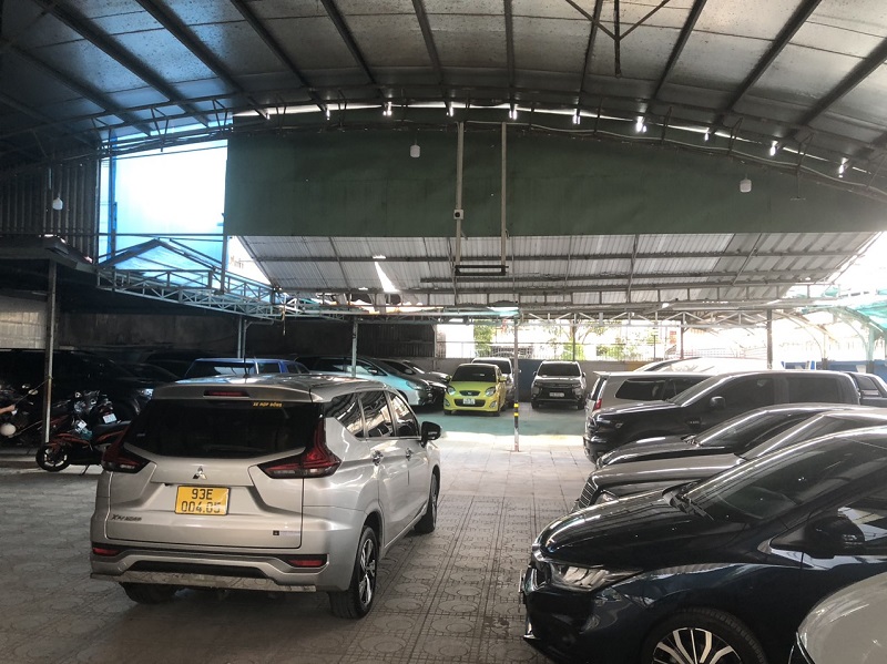 Bãi giữ xe, rửa xe, trạm sạc điện Vinfast Phong Khanh