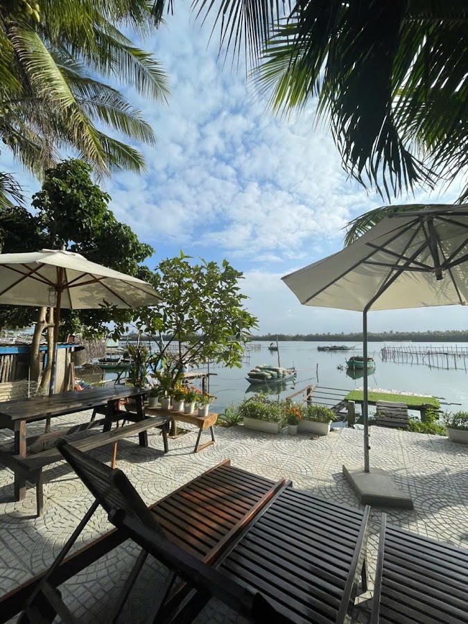 Coral Riverside Homestay