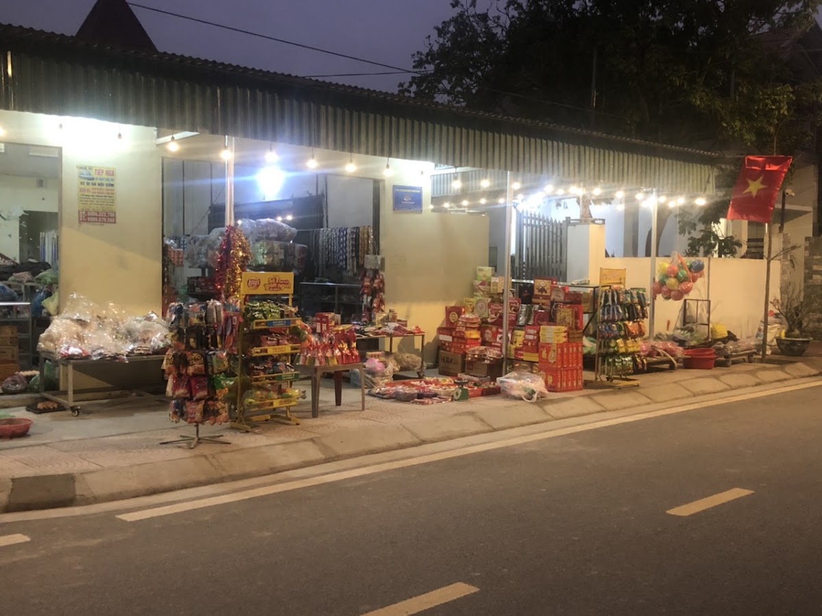 Tạp hóa Cây bàng