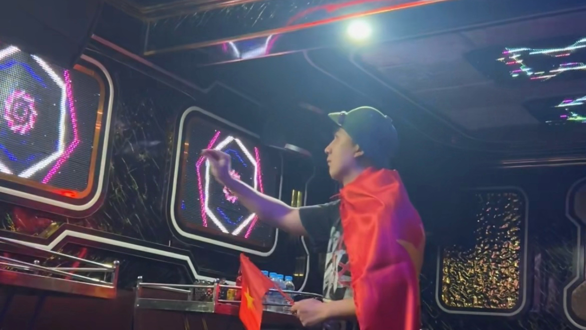 Karaoke Vũ Hùng ( Tầm Xuân )