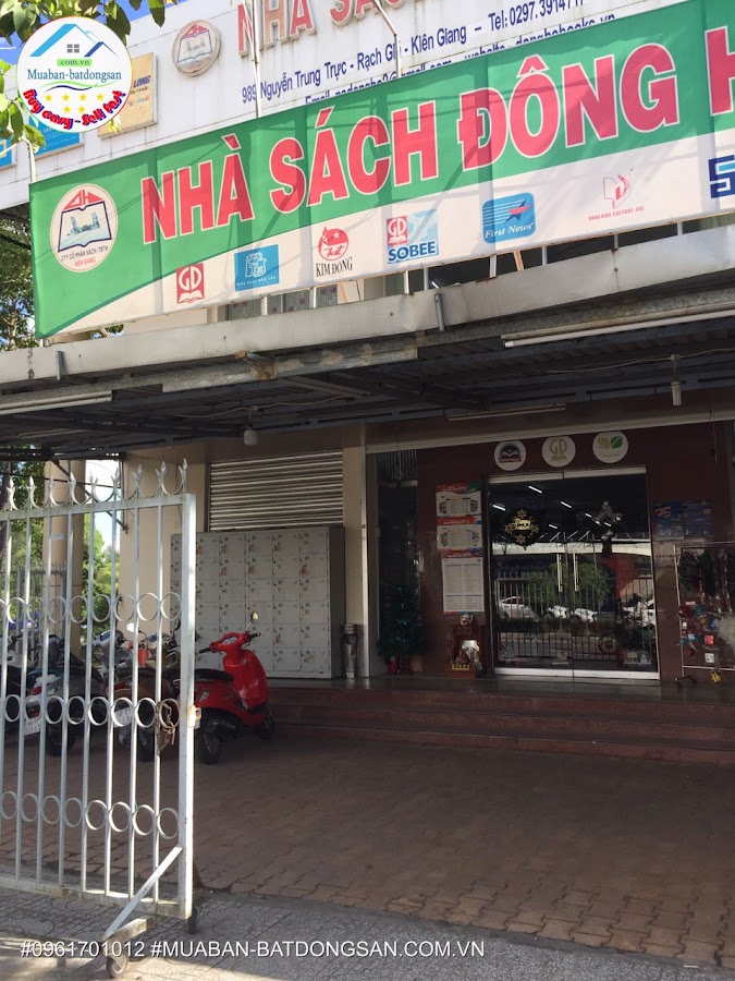 Nhà sách Đông Hồ 2