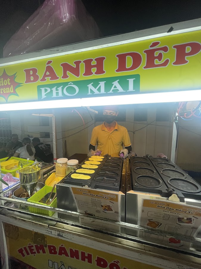 Tiệm Bánh Đồng Xu - Bánh Dép Phô Mai