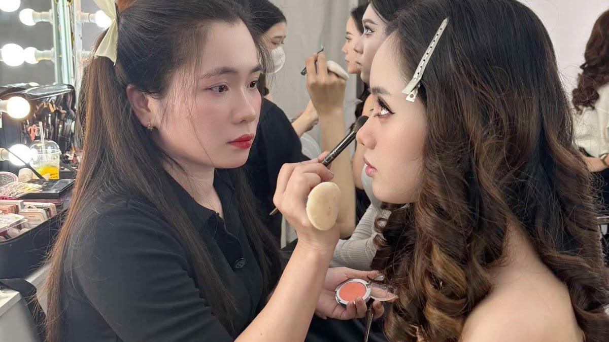 Tím Beauty Nails -Purple Makeup Artist & Mỹ Phẩm