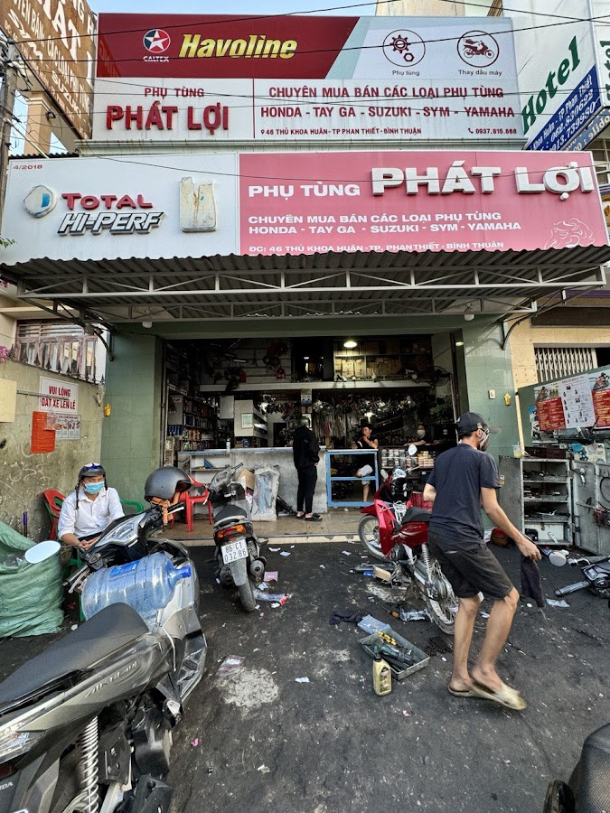 Cửa Hàng Phụ Tùng Xe Máy Phát Lợi