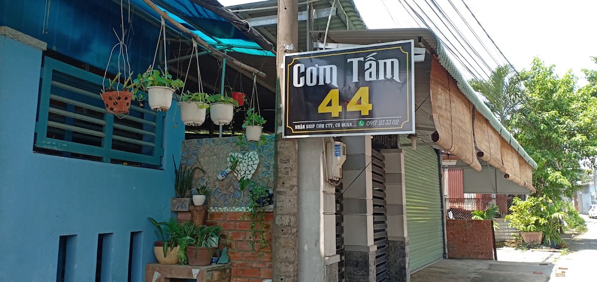 Cơm Tấm 44 . Tố3 - KP5 - P.Trảng Dài-TP Đồng Nai (nằm trong hẻm cách quán củ 50m)