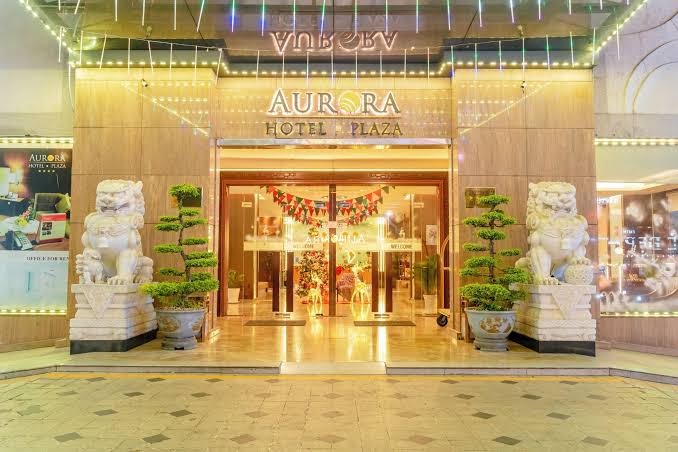 Khách sạn Aurora