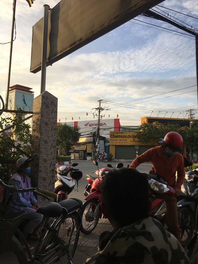 Cửa Hàng Xe Máy Quốc Thưa