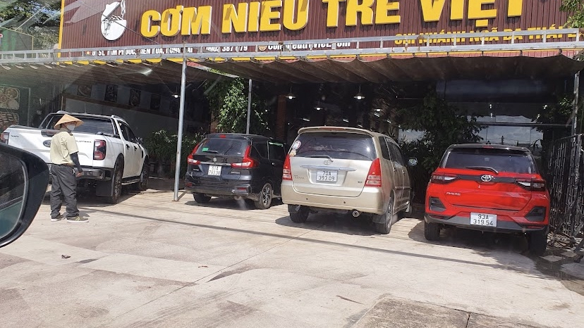 Cơm Niêu Tre Việt 2