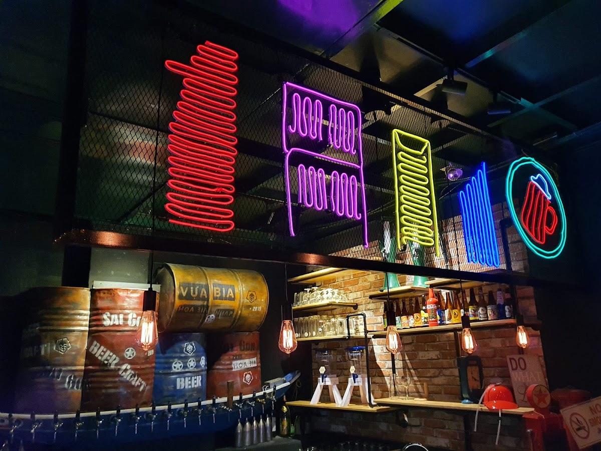 Vựa Bia Rụ - Wine & Craft Beer Fusion