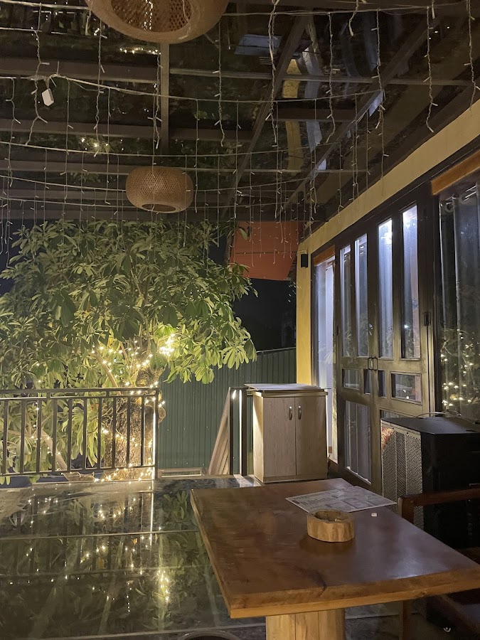 Cafe Lộc Vượng