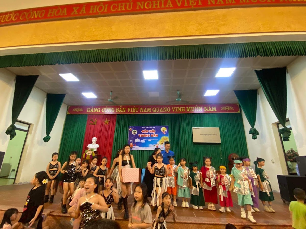 Nhà văn hóa khu phố Yên Lã 1
