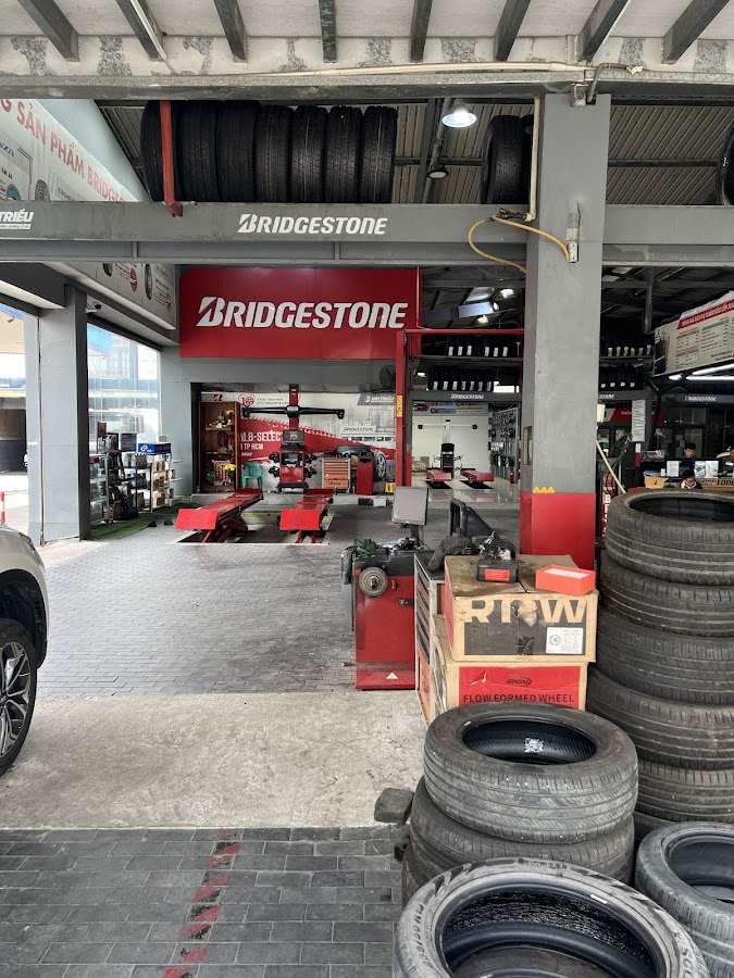 Hải Triều - Lốp Xe và Bảo Dưỡng Nhanh - Phường Phú Thuận