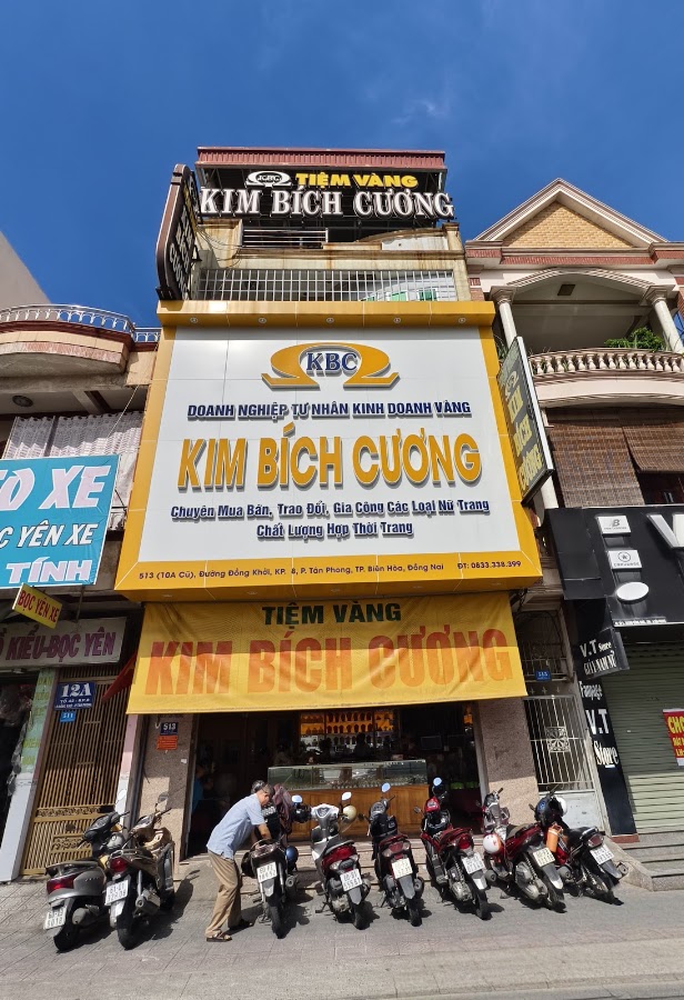 Tiệm Vàng Kim Bích Cương