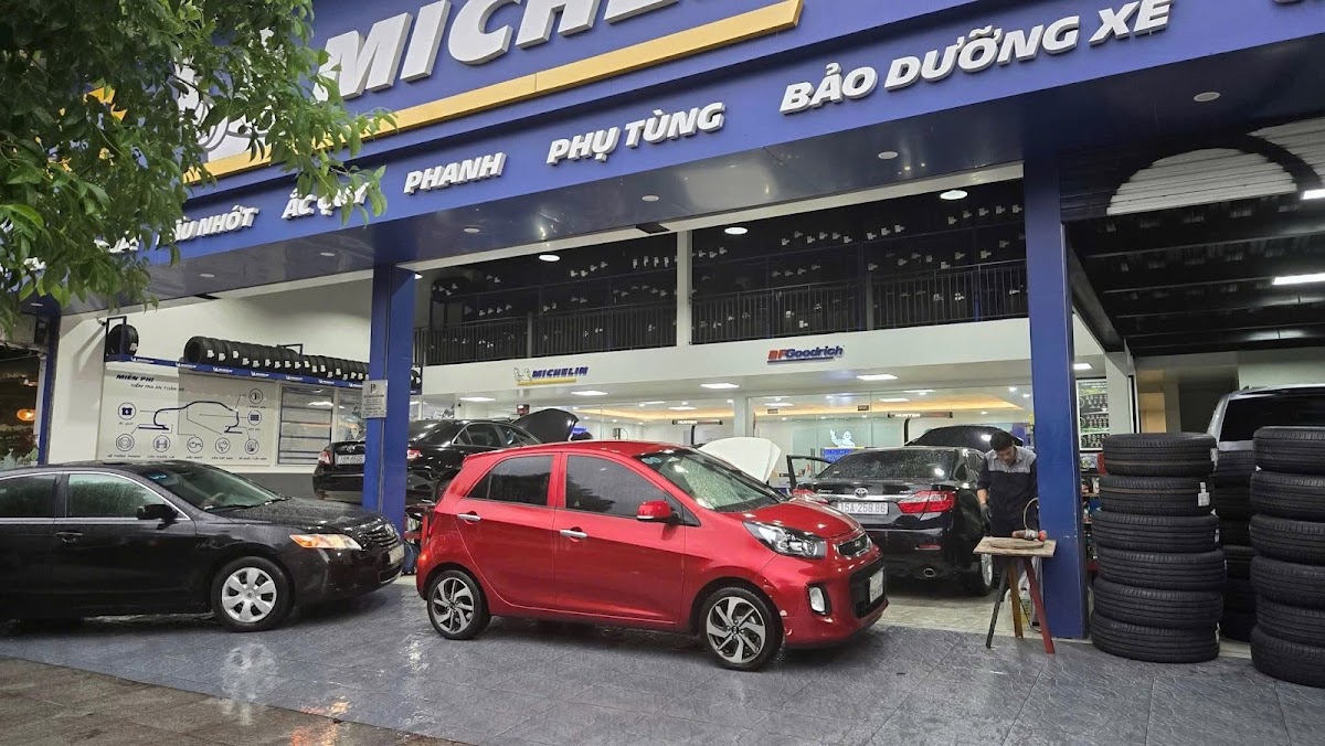 Michelin Car Service - Ô Tô Xanh Hoàng Văn Thụ