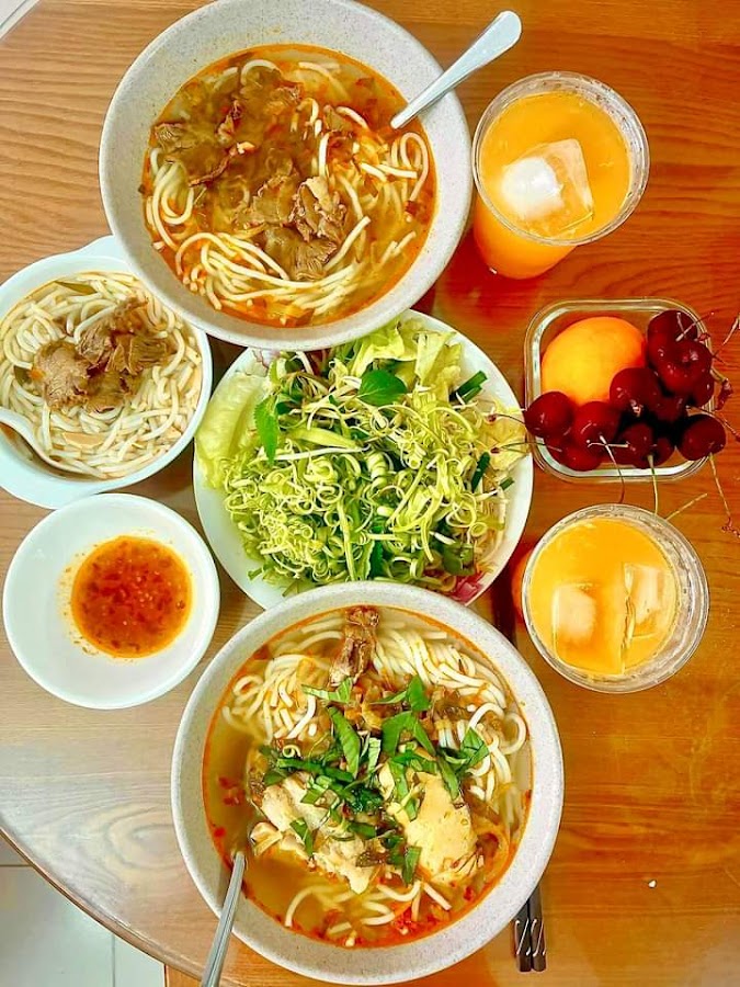 BÚN BÒ HƯƠNG QUÁN