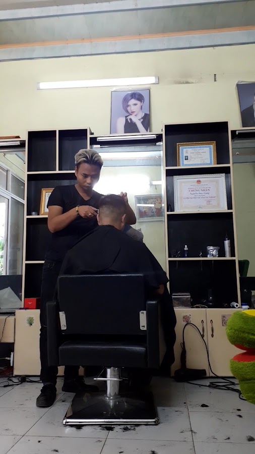 Salon Tóc Long Nguyễn