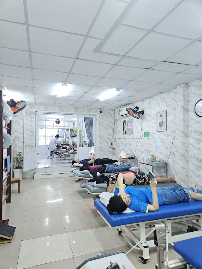 Phòng khám Vật Lý Trị Liệu Hoa Nam