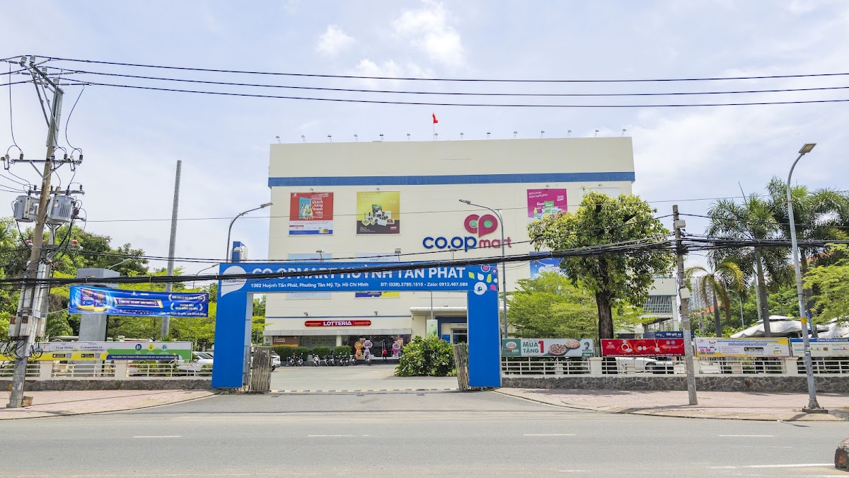 Co.opmart Huỳnh Tấn Phát
