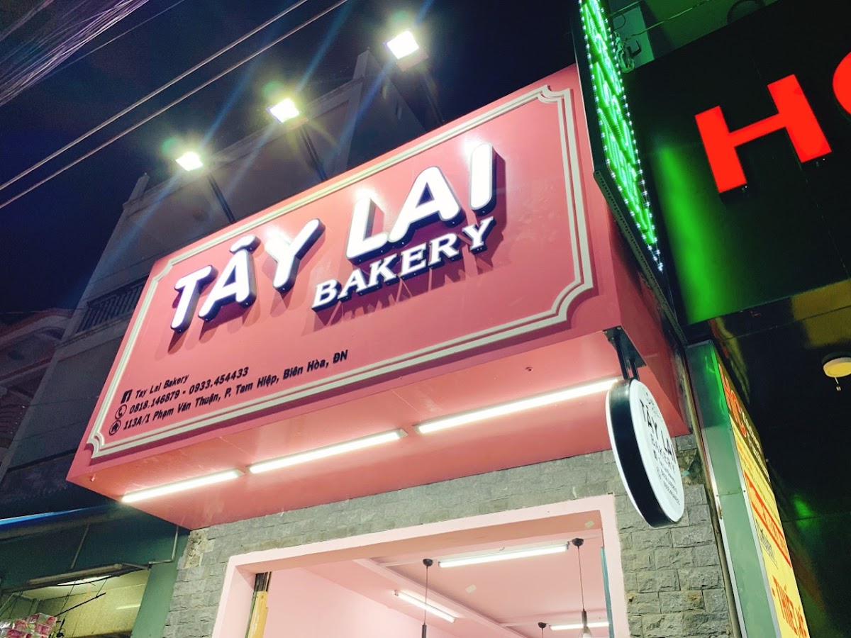 Tây Lai Bakery