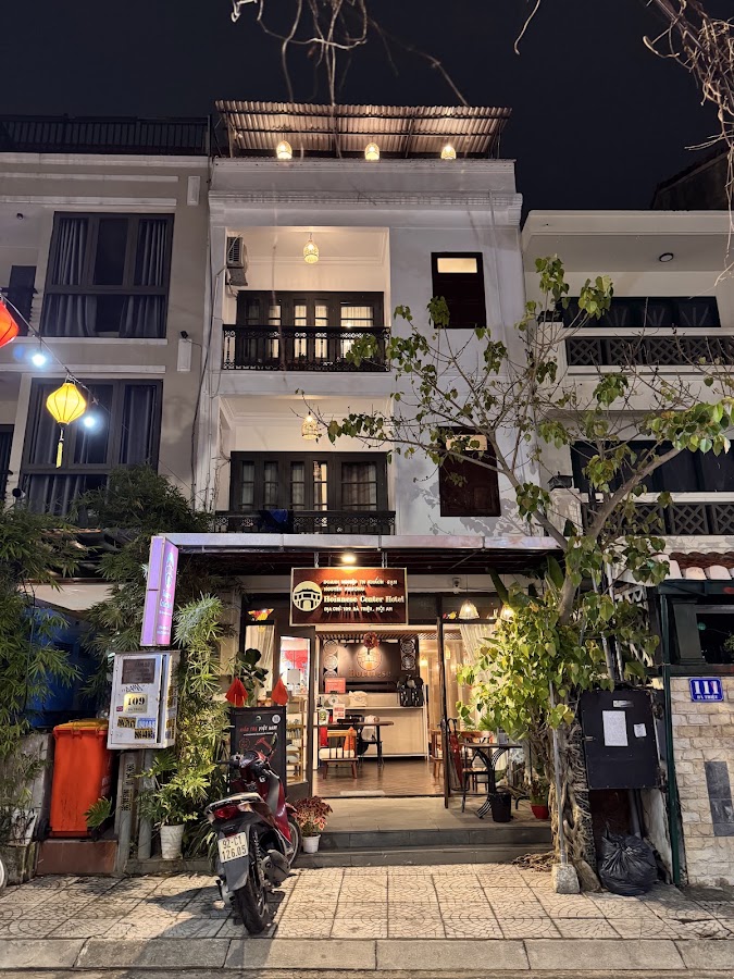 First Hoianese Center Hotel - Cultural Experiential Hotels
