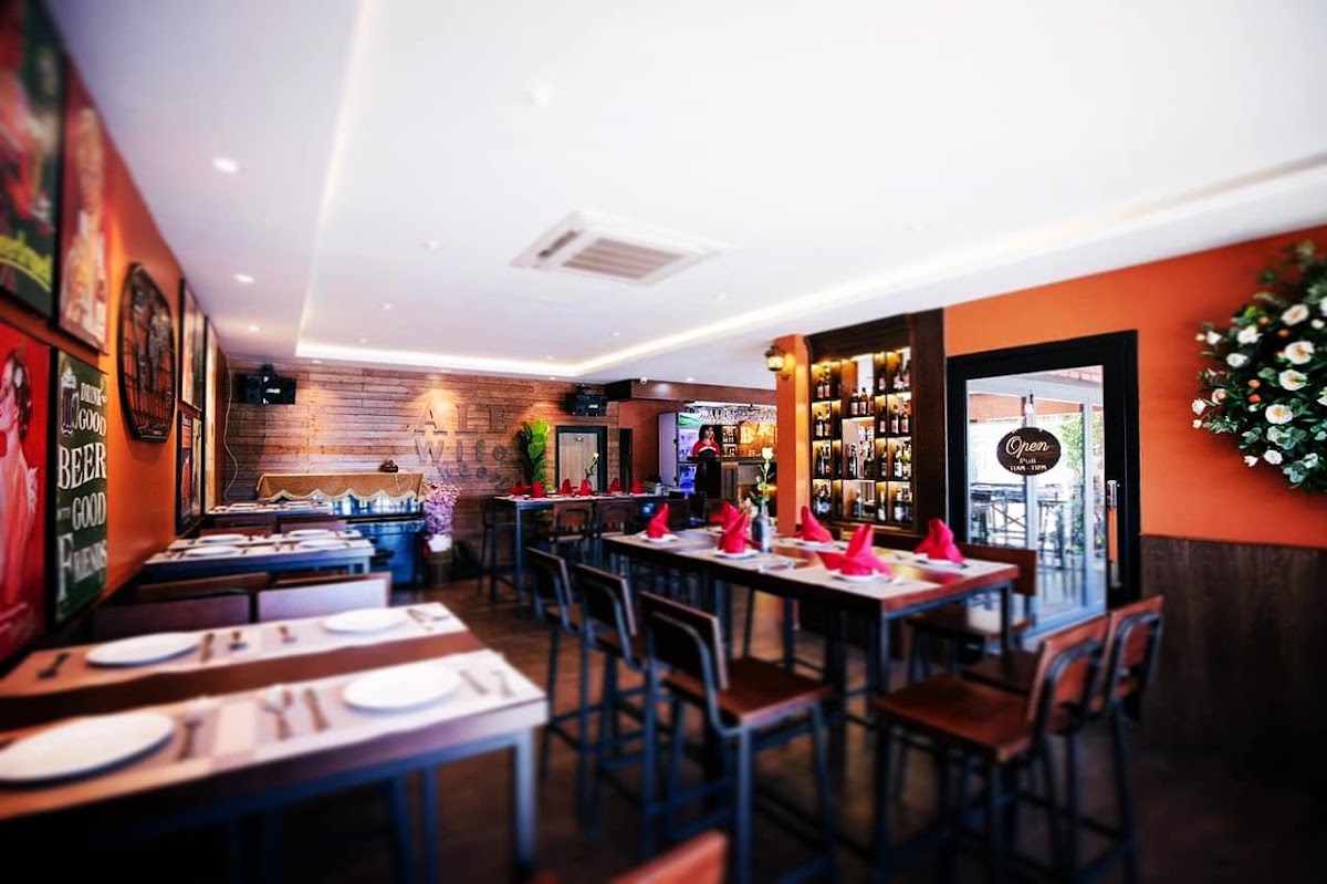 NHÀ HÀNG ALEHOUSE