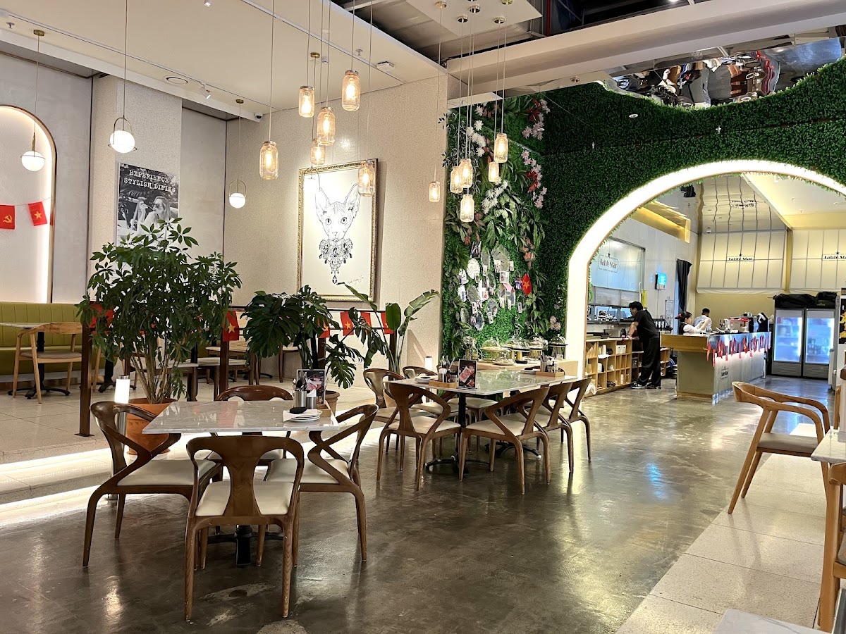 Table Star Restaurant Lotte Mall Nhà hàng Ý Fusion tại Tây Hồ