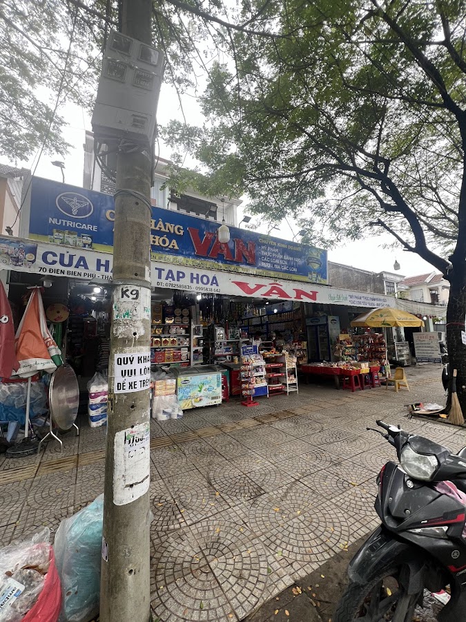 Tạp Hóa Vân