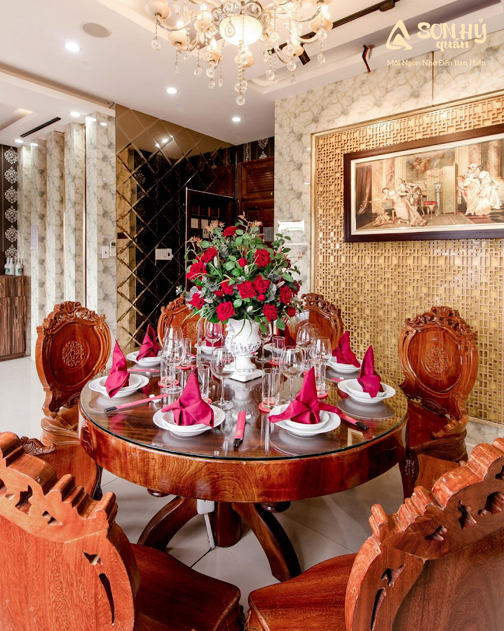NHÀ HÀNG THỐNG GIA