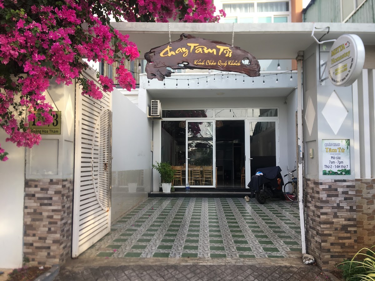 Quán Chay Tâm Từ Vegan & Vegetarian Restaurant
