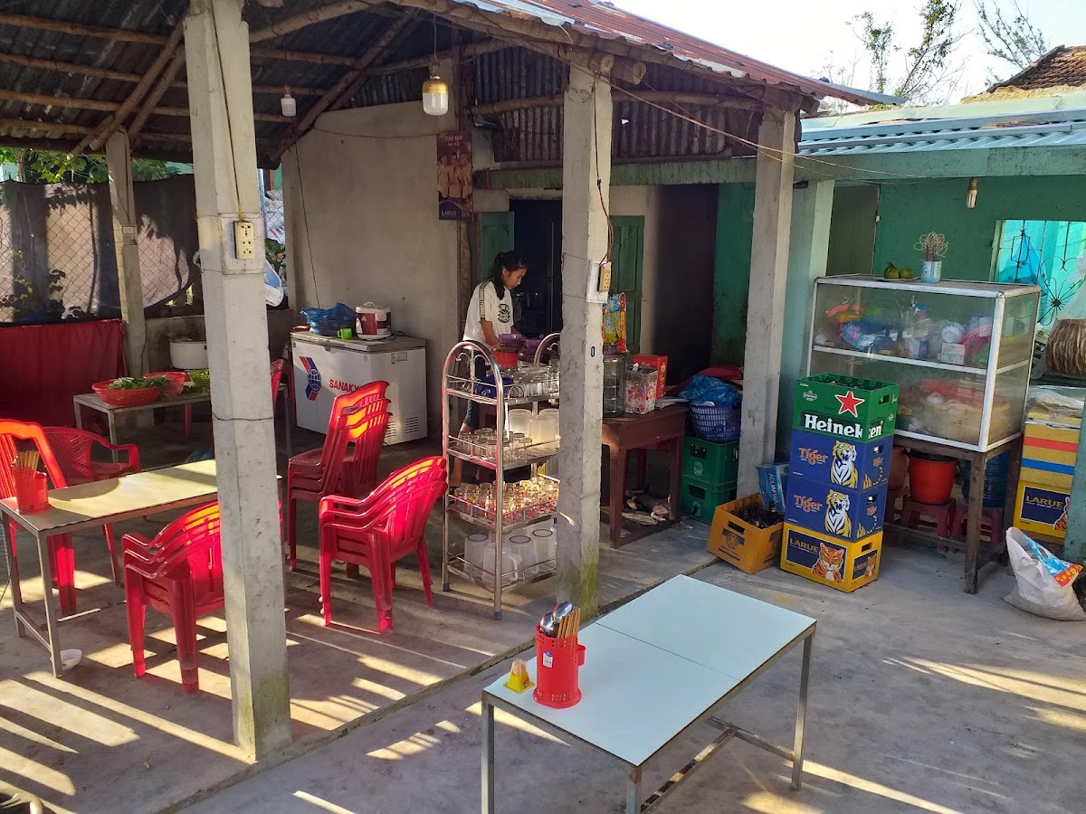 Bờ Kênh quán