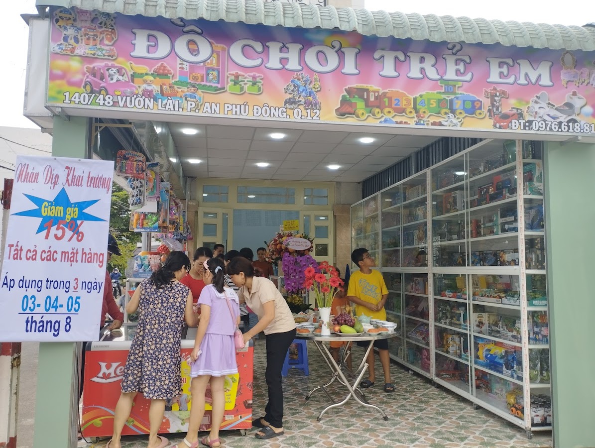 ĐỒ CHƠI TRẺ EM VÀ BÁNH TƯƠI, KEM MARINO