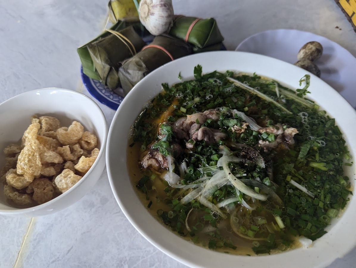 Bánh canh cá lóc Nhật Linh