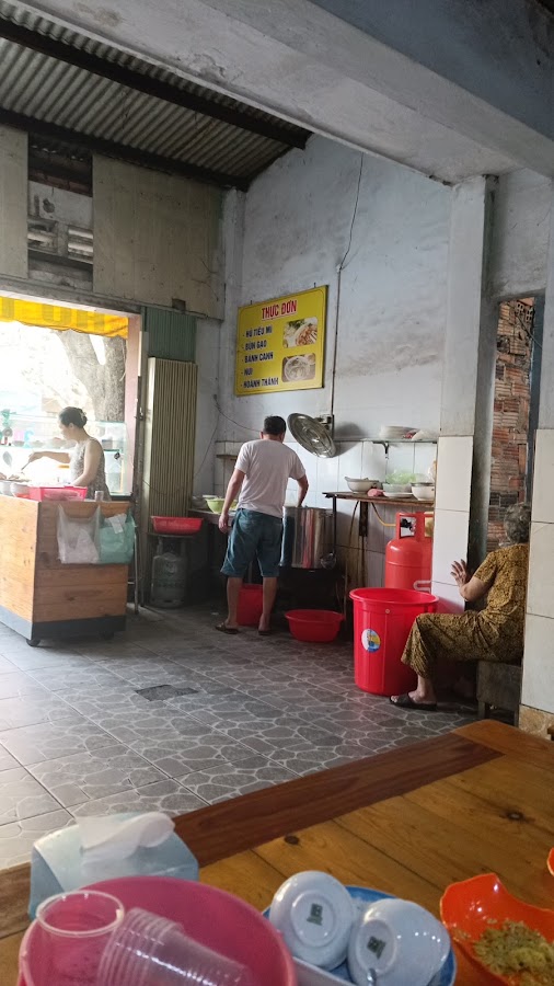 Hủ tiếu Bà Mười