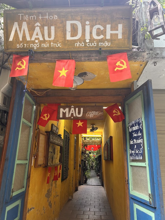 Cafe Nhà Của Mậu