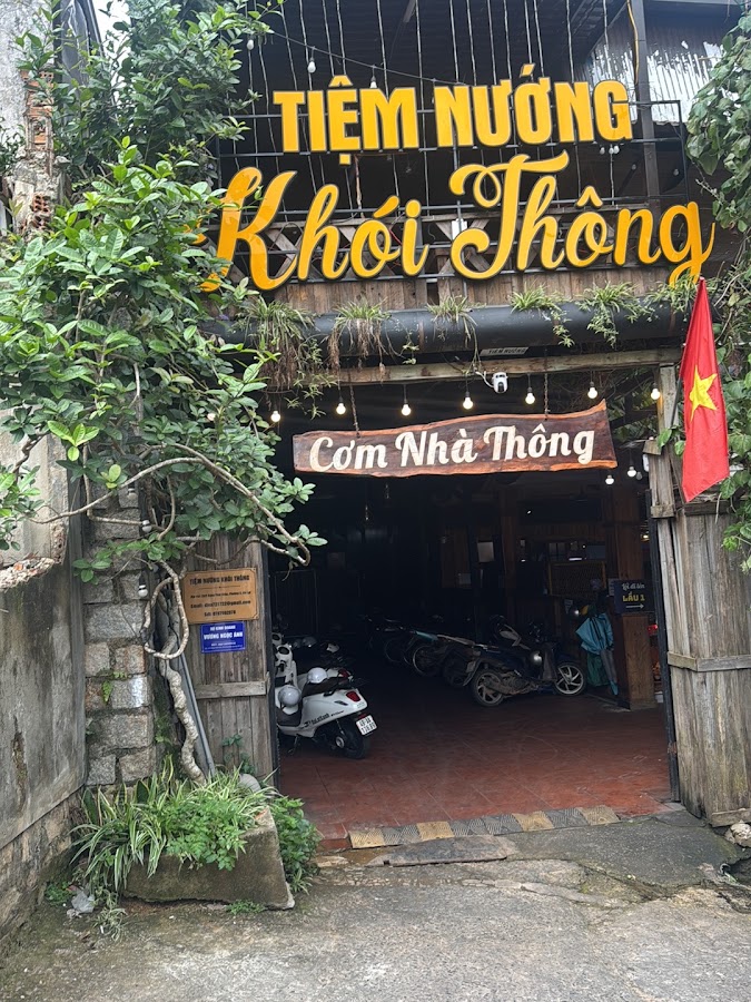 Cơm Nhà Thông
