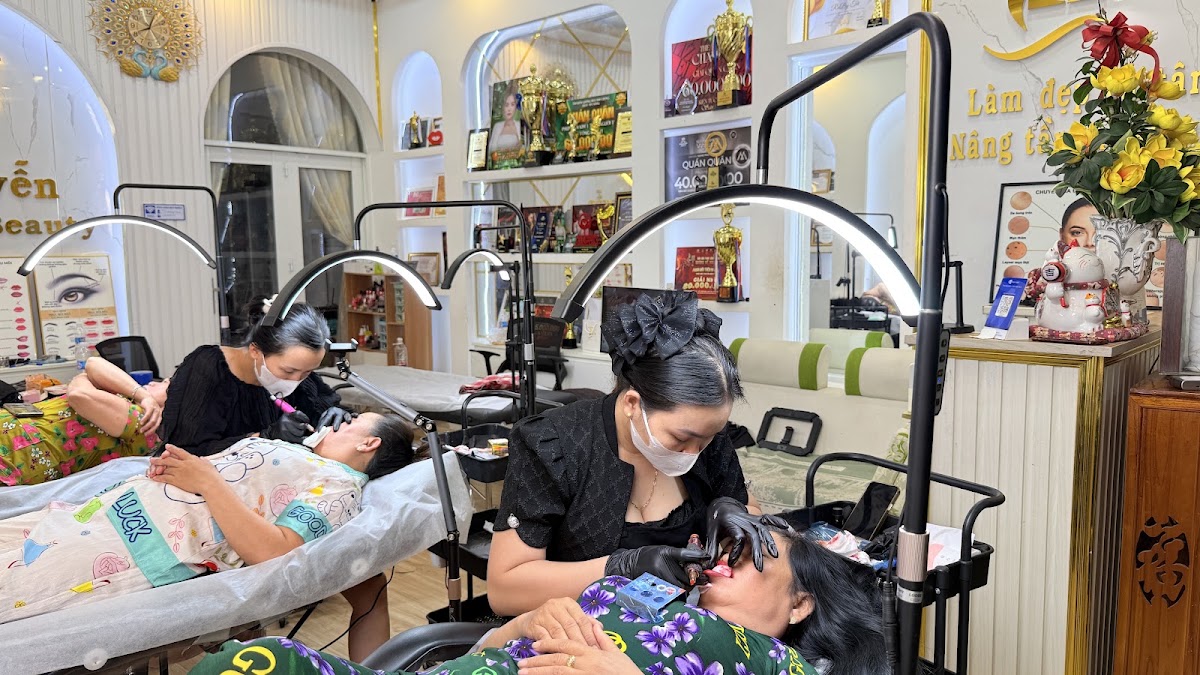 Thẫm mỹ TỚI NGUYỄN BÌNH DƯƠNG