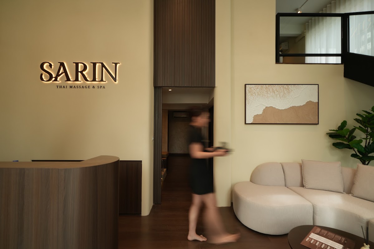 Sarin Thai Massage & Spa | Langsuan หลังสวน