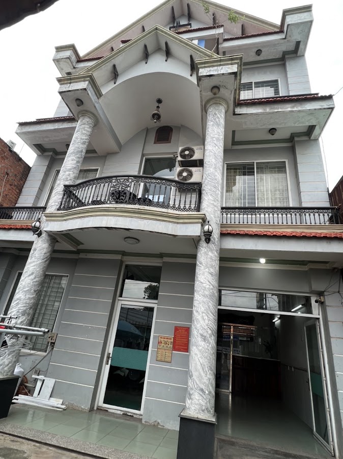 Nhà nghỉ Hoàng Quốc