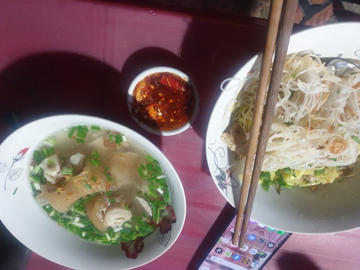 Hủ Tiếu Sân Banh Hưng Long