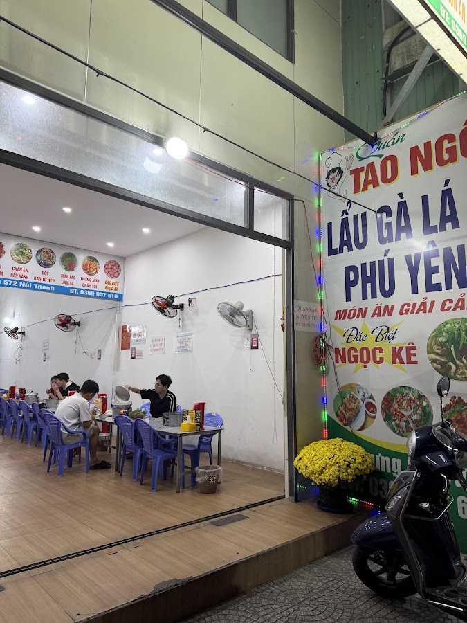 Lẩu gà lá é phú yên tao ngộ
