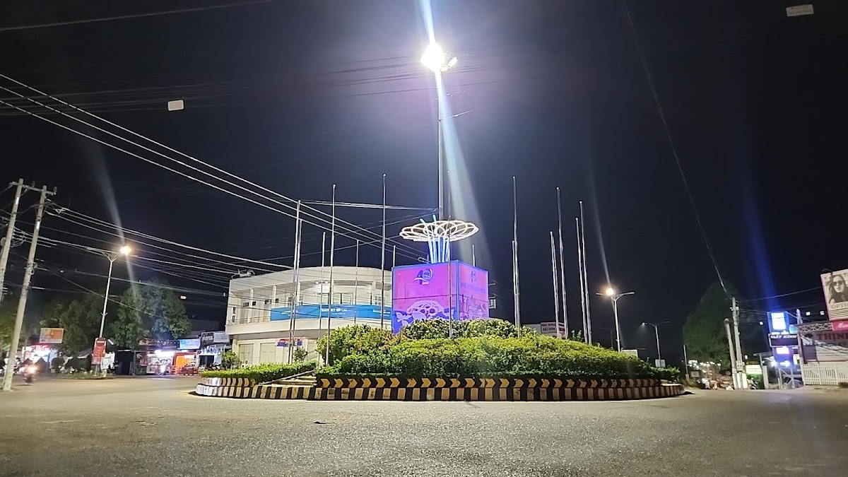 Vòng Xoay Võ Xu