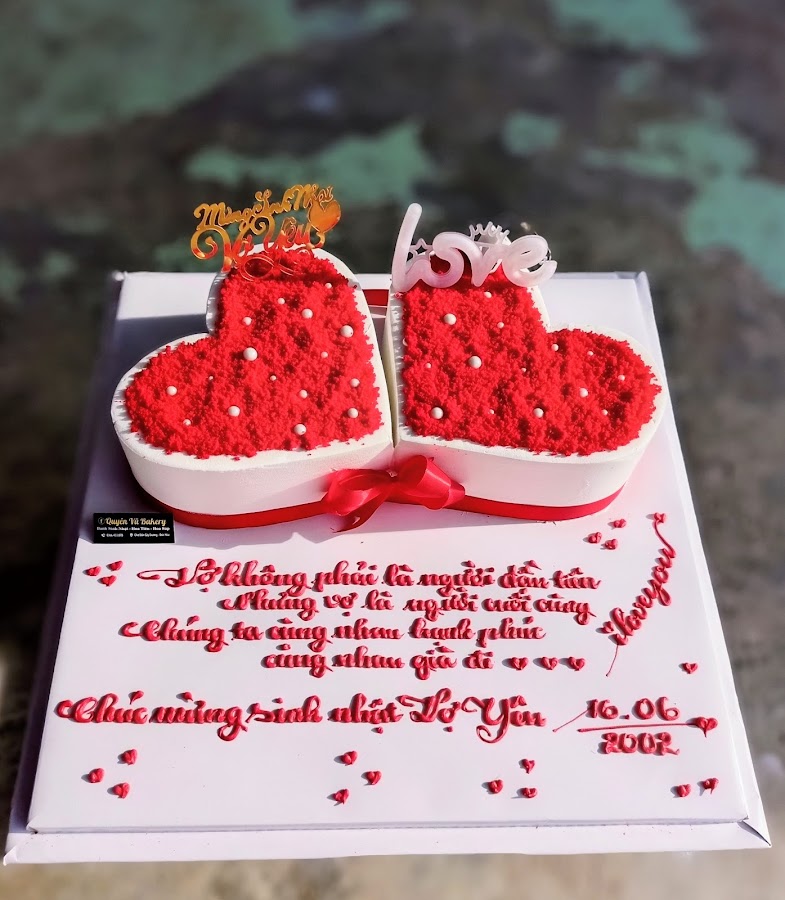 Tiệm Bánh Và Hoa Quyên Vũ